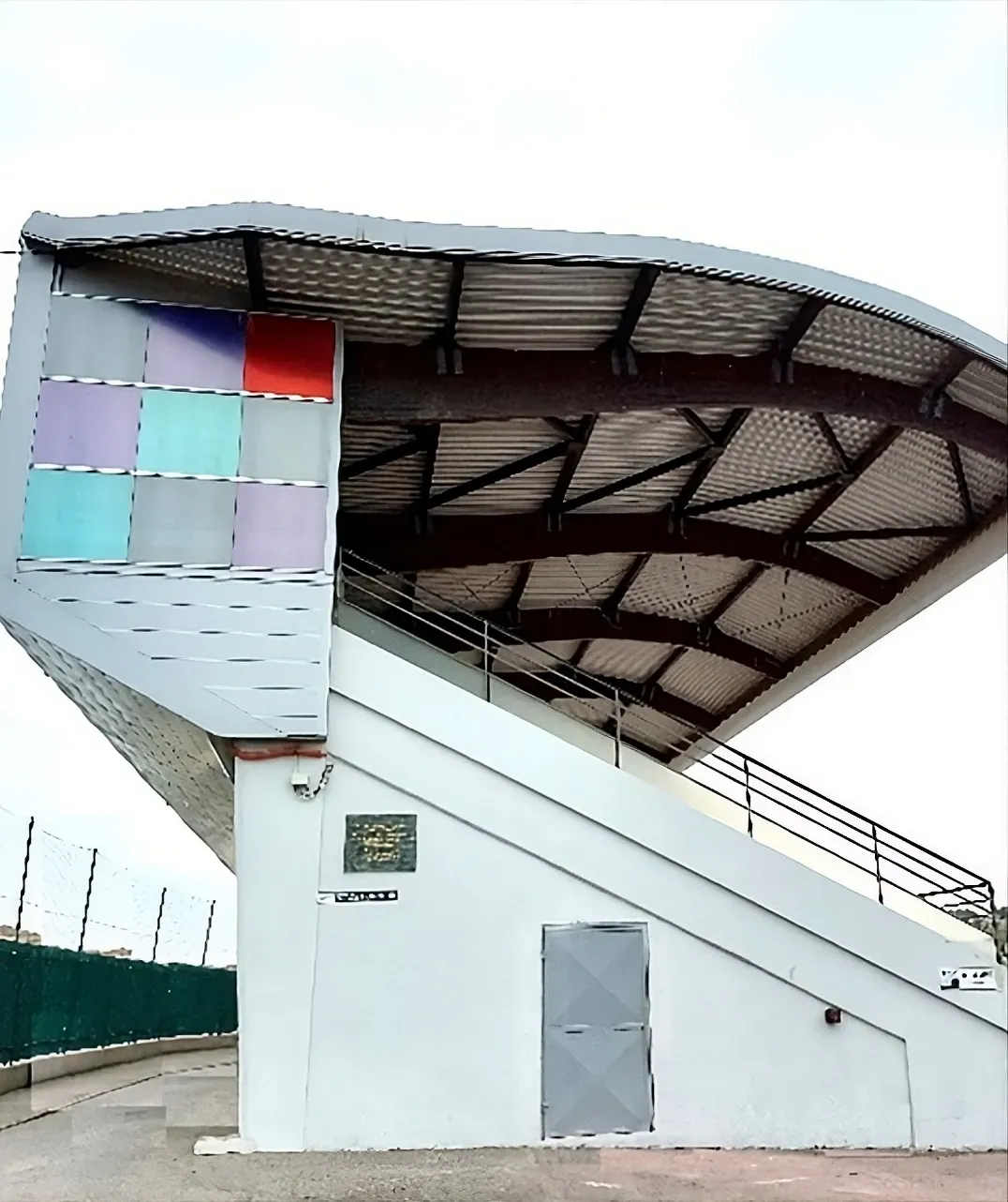  Stade d’honneur à Salon de Provence (2)